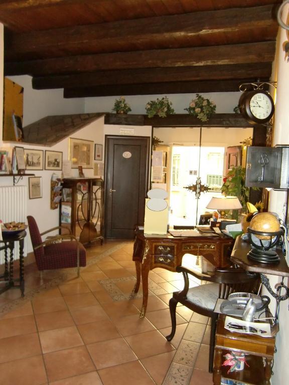 Mondo Antico B&B Чезена Экстерьер фото