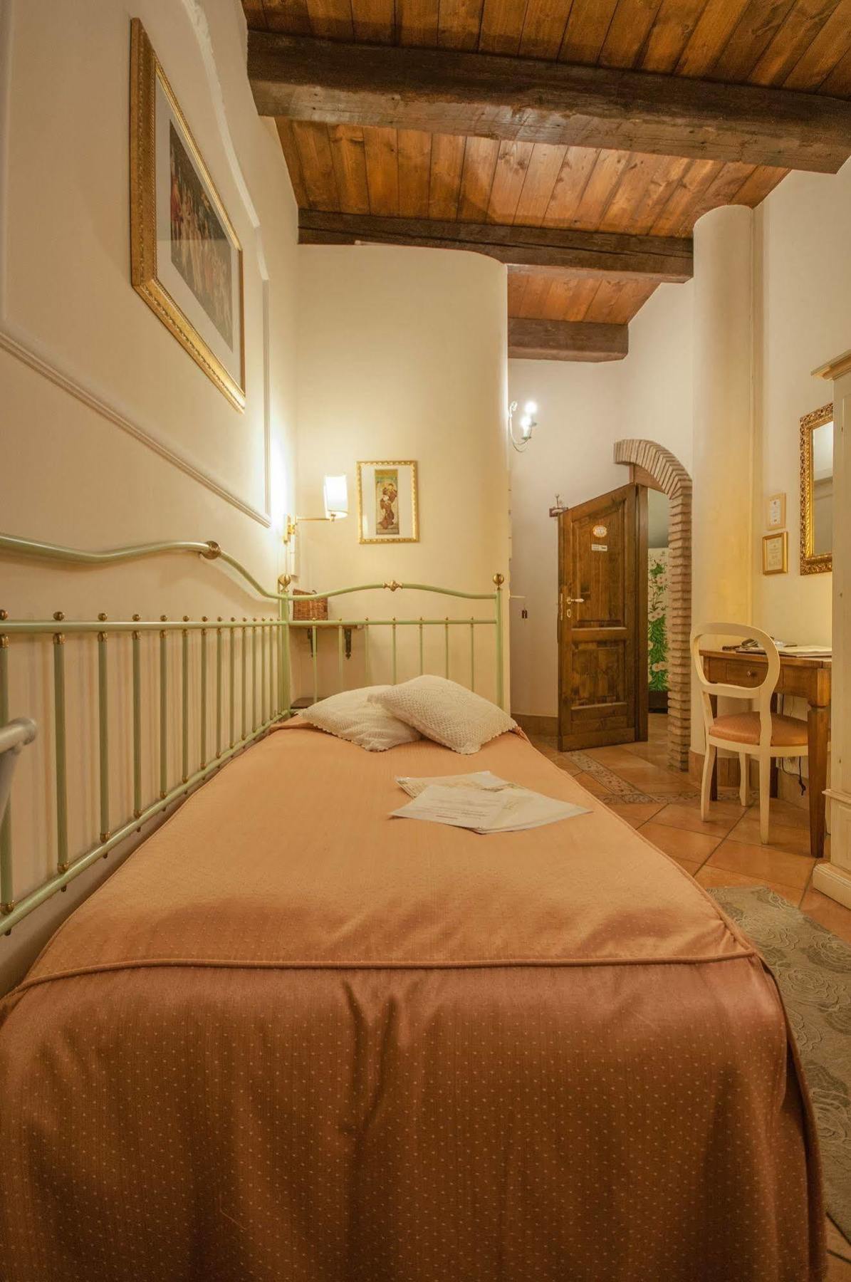 Mondo Antico B&B Чезена Экстерьер фото